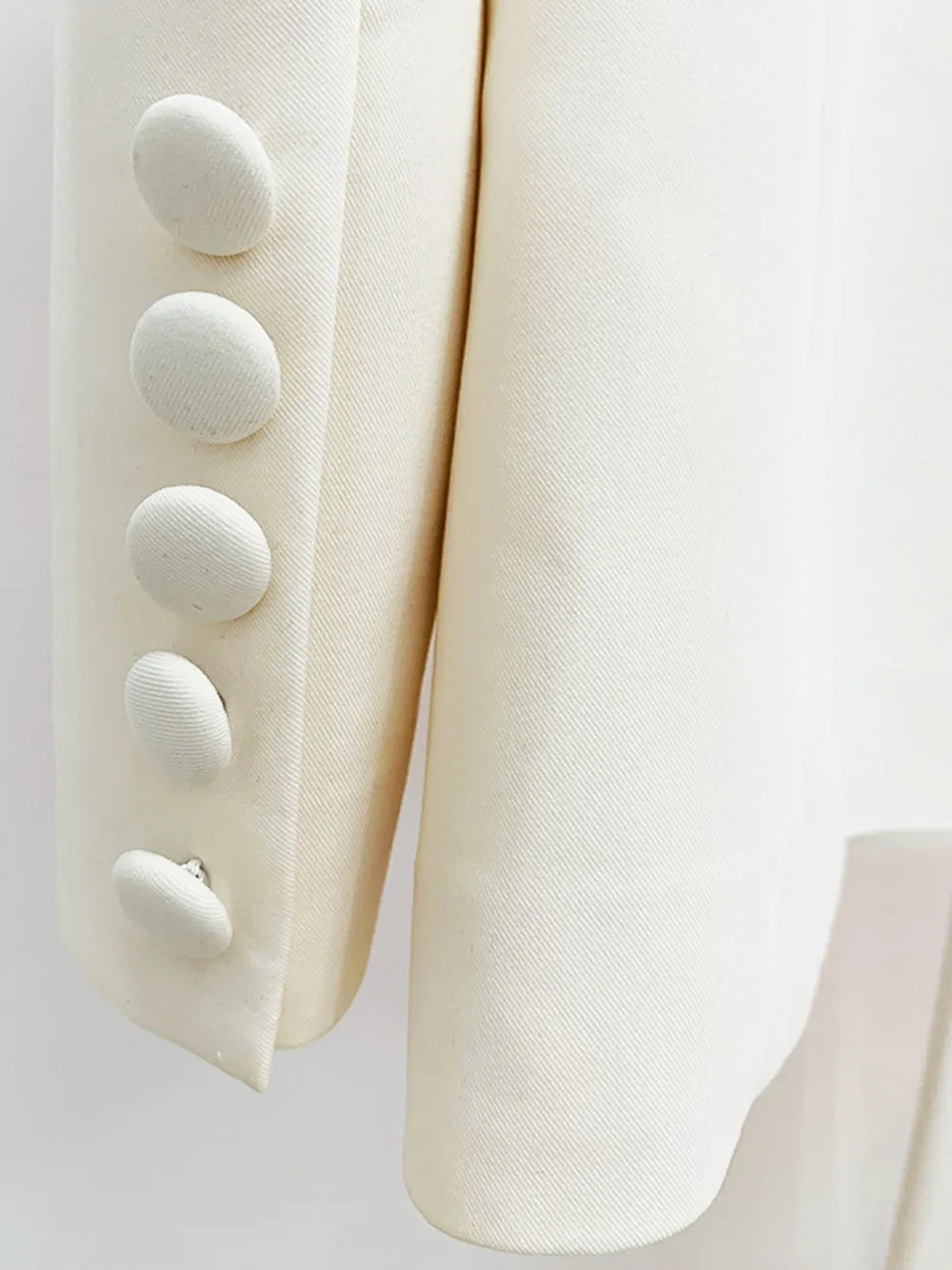 AIMI Blazer & Pants Set in Ivory