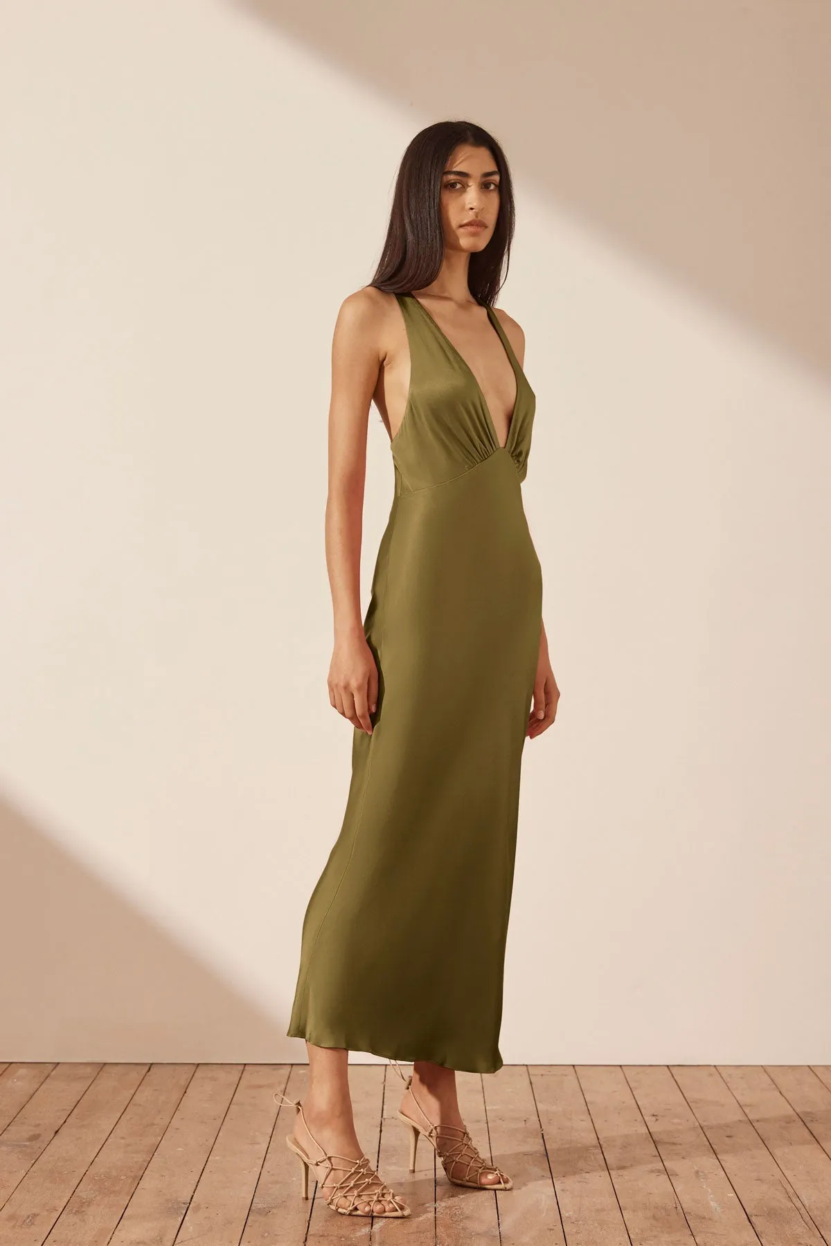 ARIENZO PLUNGED CROSS BACK MIDI DRESS - GREEN OLIVE