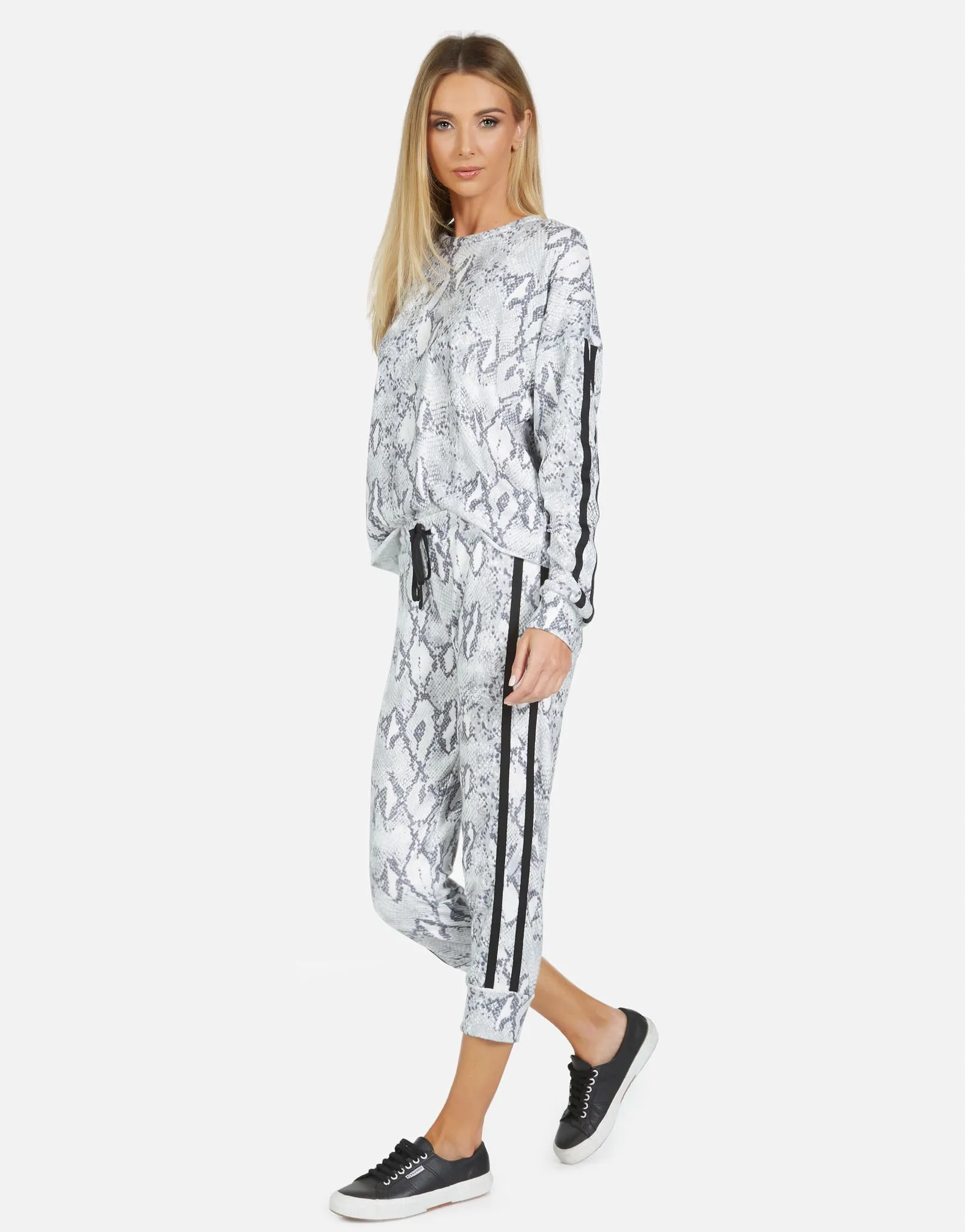 Brisbane LE Grey Snake Pullover