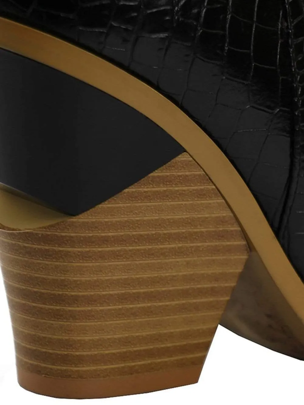 Cutwalk Mid Boot in Black
