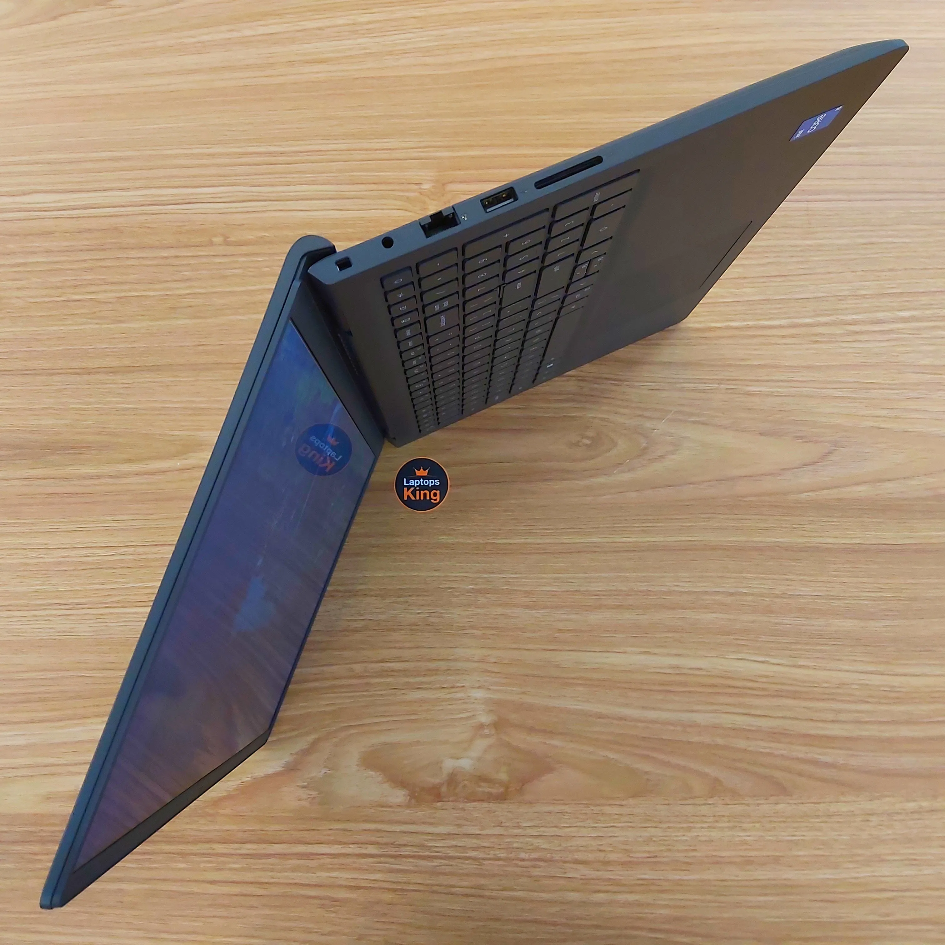 Dell Vostro 15 3510 Core i5-1135g7 Iris Xe Laptops (Used Very Clean)