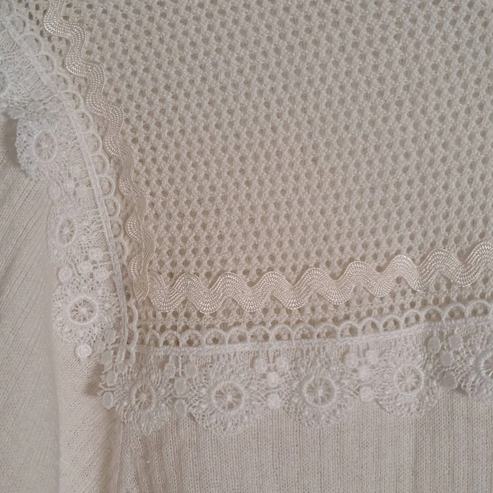 ELIE TAHARI Silk Blend Open Knit Sweater Large Ivory