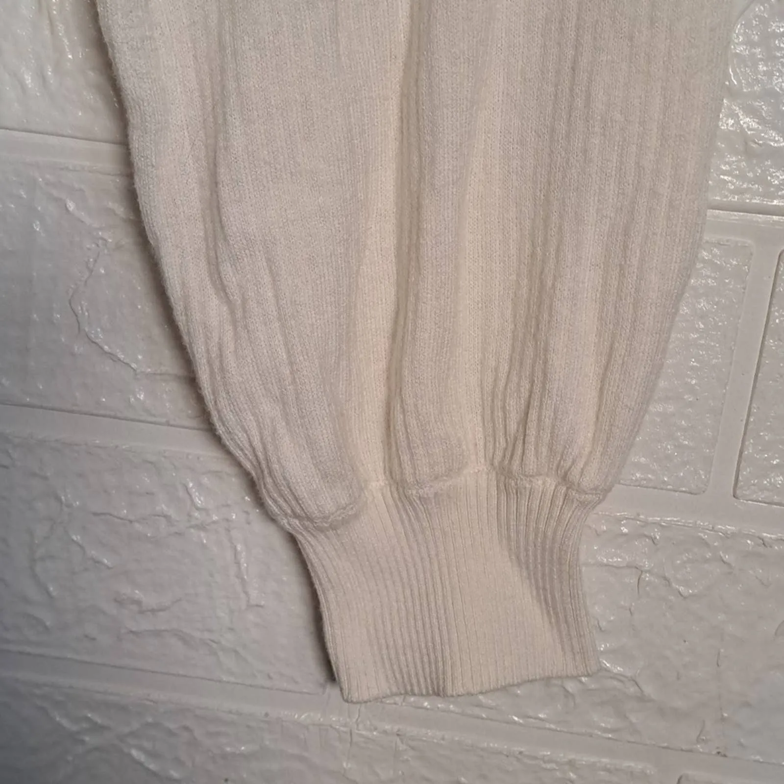 ELIE TAHARI Silk Blend Open Knit Sweater Large Ivory