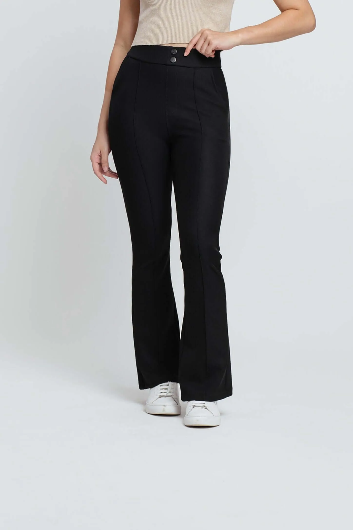 Essential Flare Pants