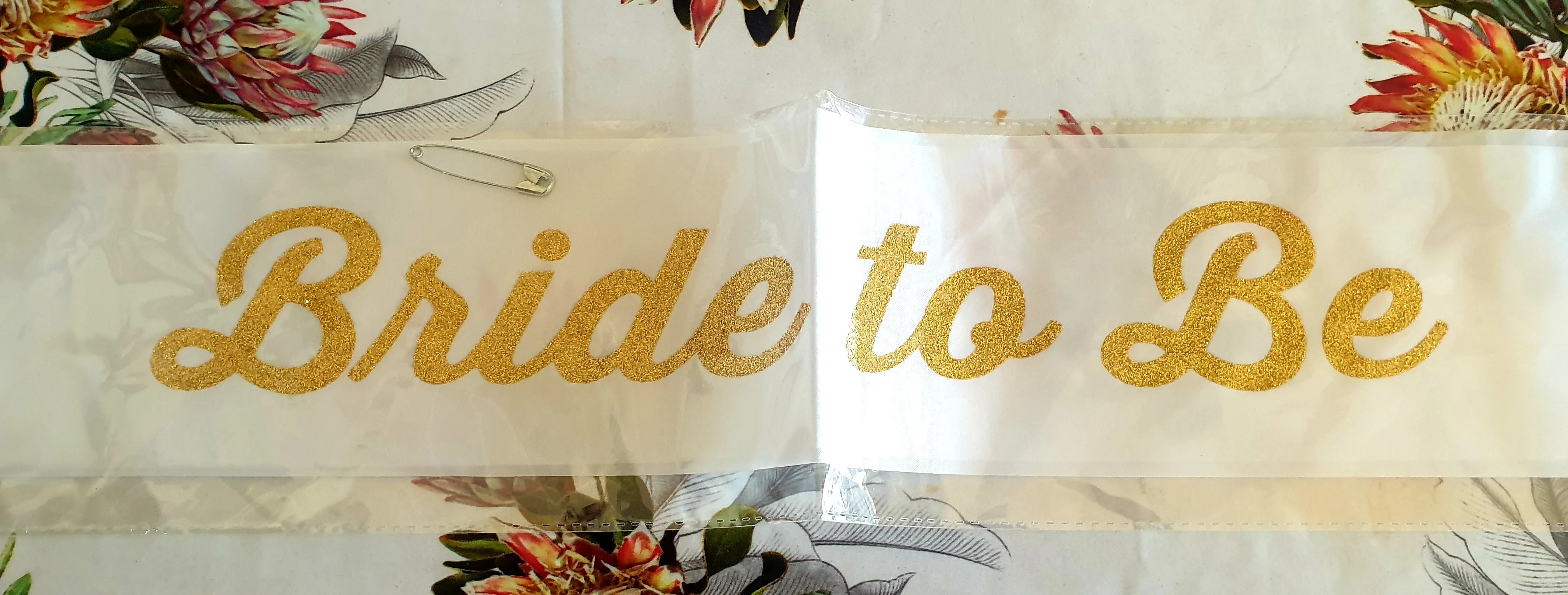 GLITTER GOLD PRINTED BRIDE TO BE SASH - WHITE OR PINK