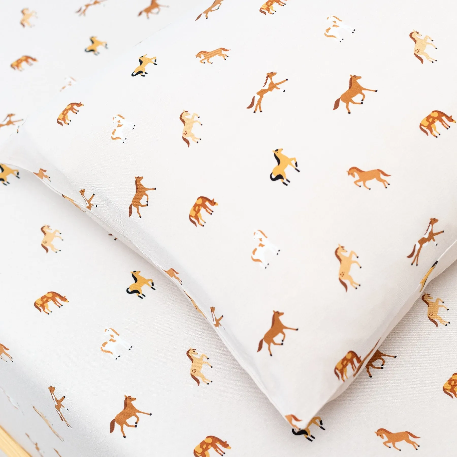 Horses Twin Sheet With Pillow Case