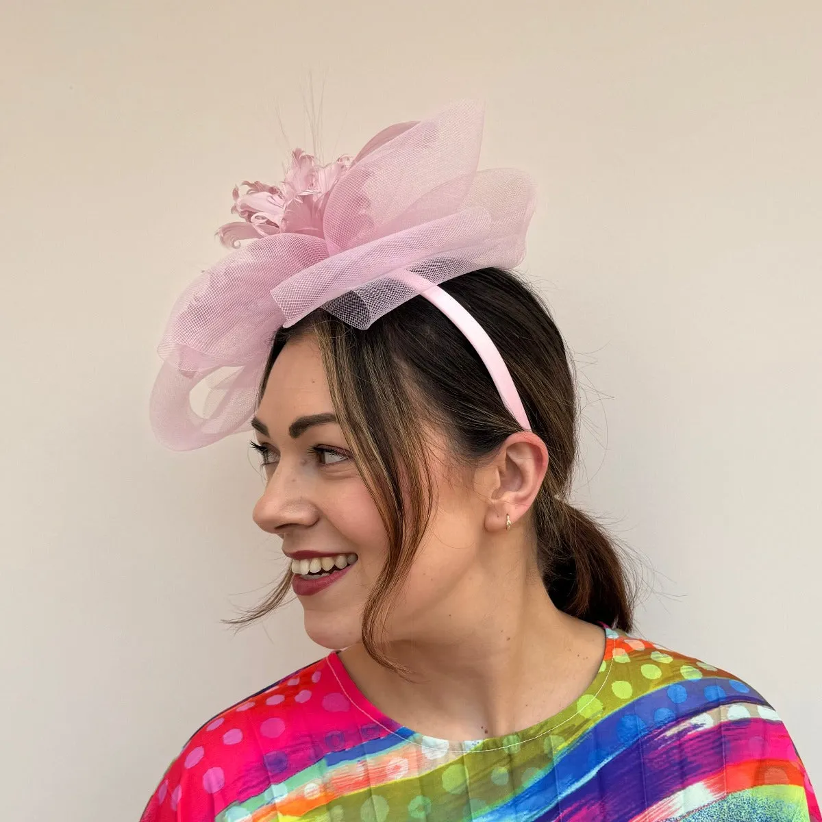 J Bees JB24/52 Net Hatinator with Flower in Pinks