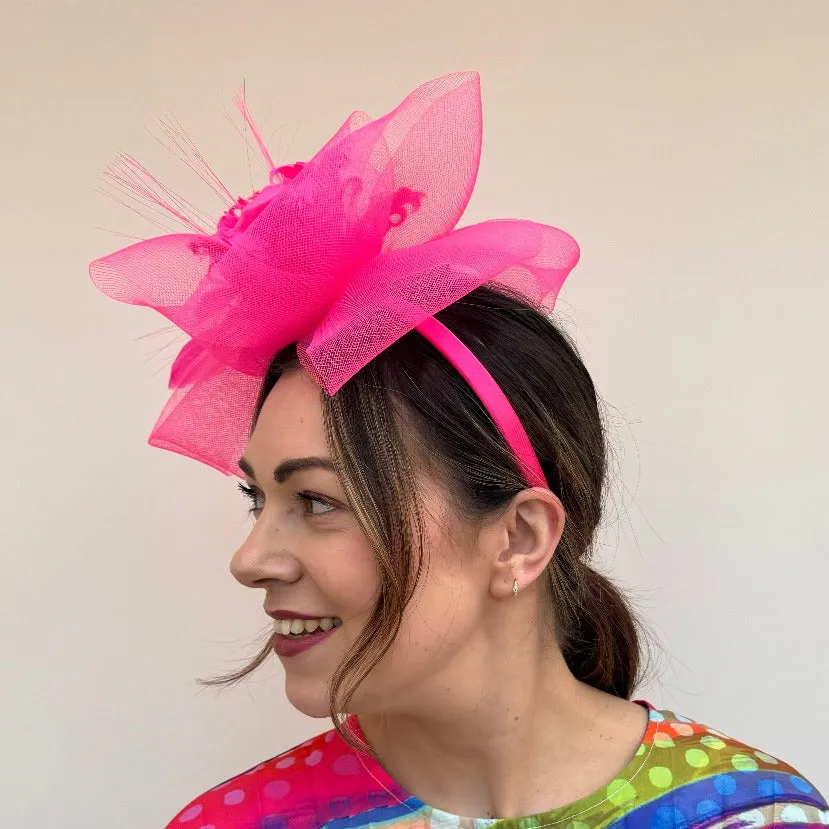 J Bees JB24/52 Net Hatinator with Flower in Pinks