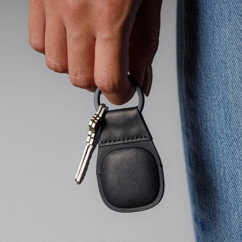 Nomad AirTag Leather Keychain