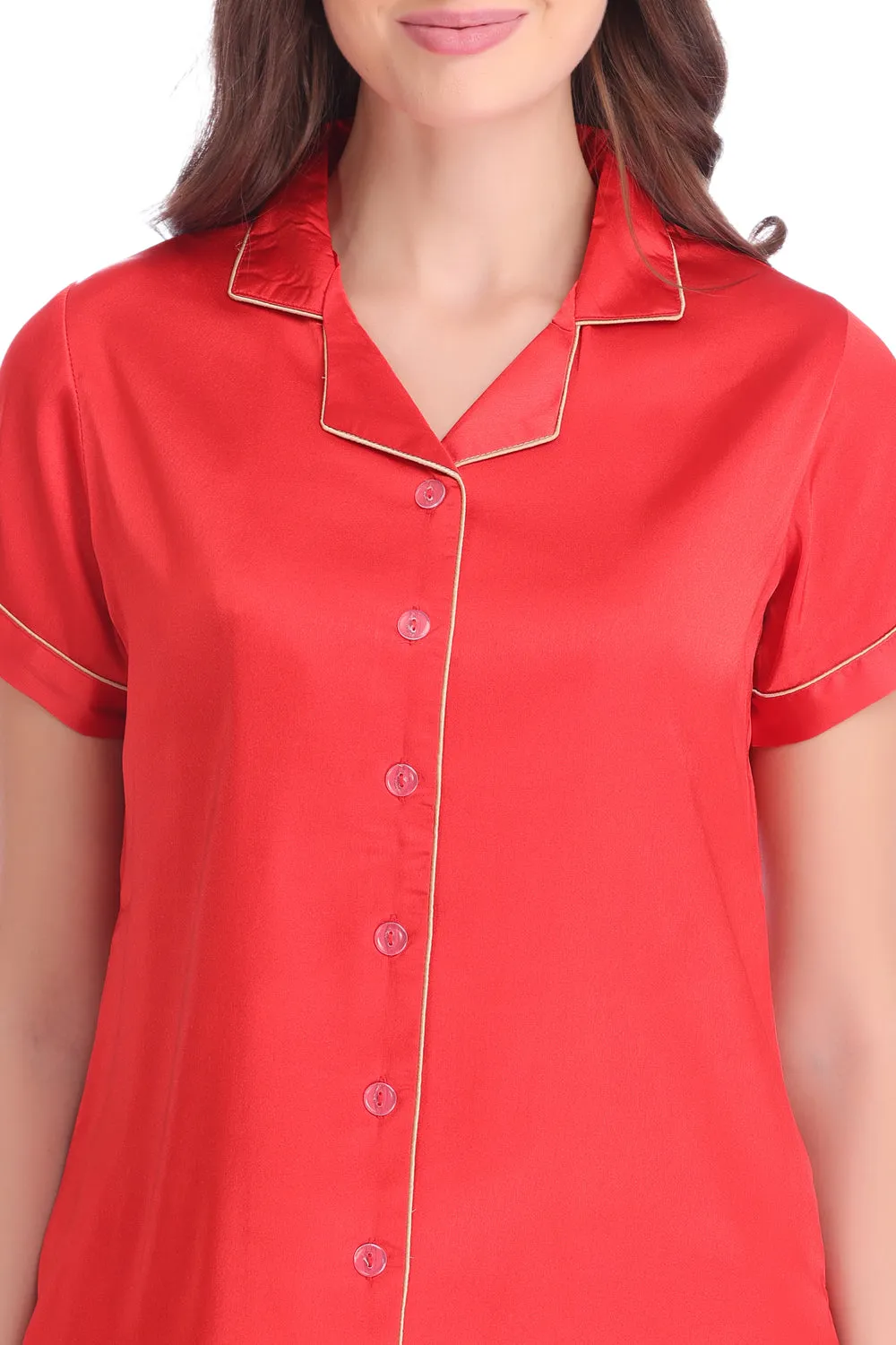 Red satin Classic collar Night suit