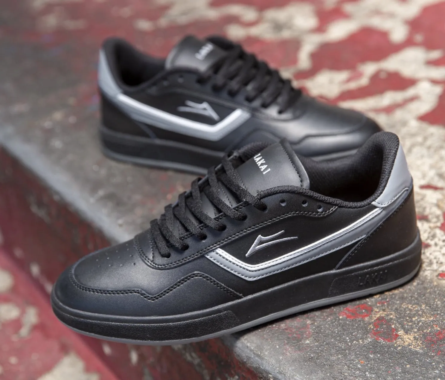Terrace - Black/Black Leather