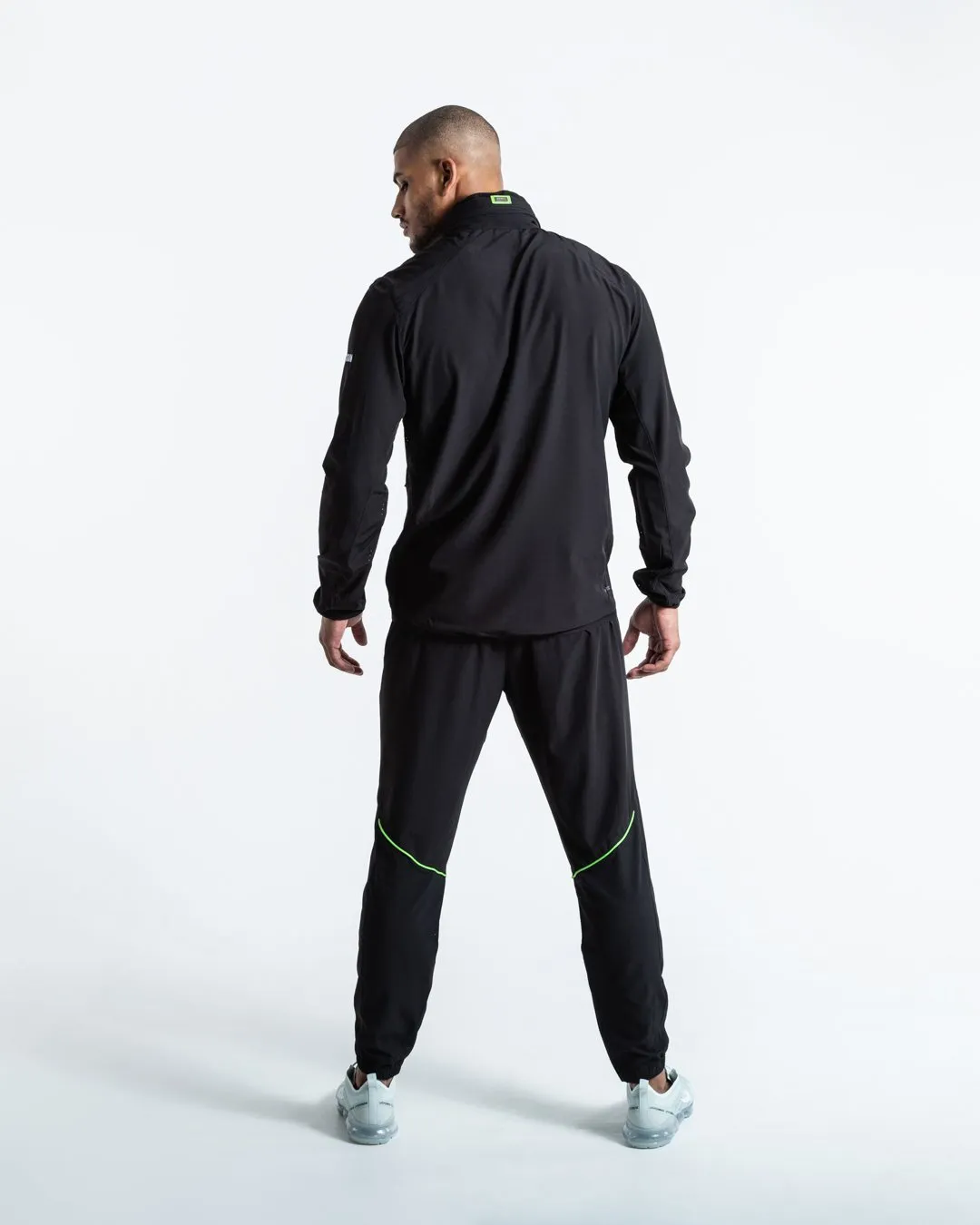 UNDISPUTED17 JACKET BLACK