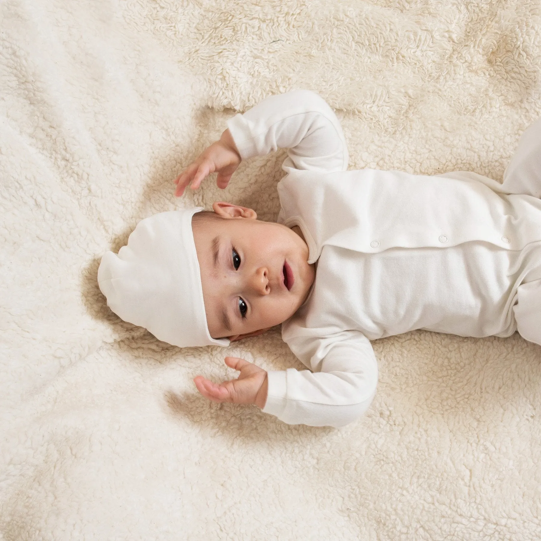 Welcome to the World Gift Set